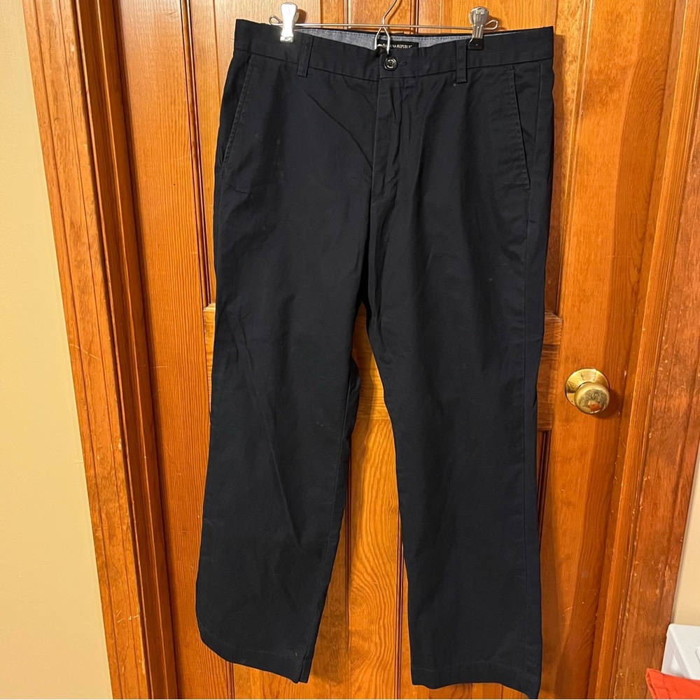 Banana Republic Mens Chinos 33x30